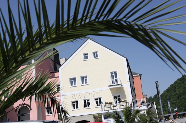 aussenansicht-altstadt-hotel1.jpg